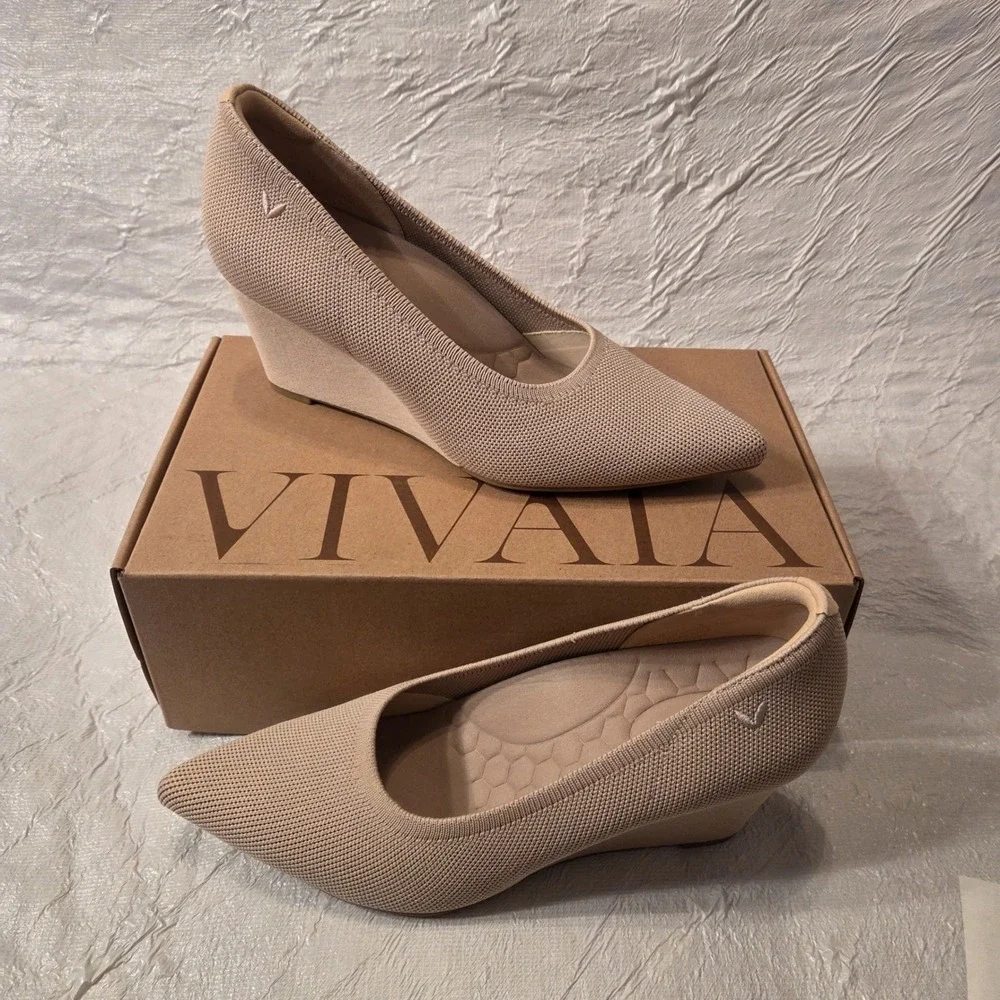 VIVAIA Deborah Almond Pointed Toe Wedge Pumps Lightweight Comfort Heels 38 US 7